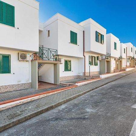 Blusea Beach Apartments San Pietro in Bevagna Esterno foto